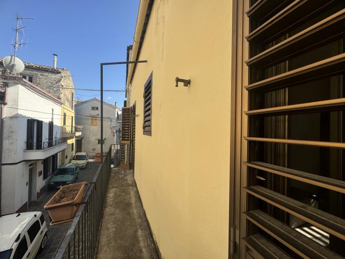 Image No.41-3 Bed Townhouse for sale