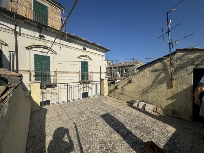 Image No.47-3 Bed Townhouse for sale