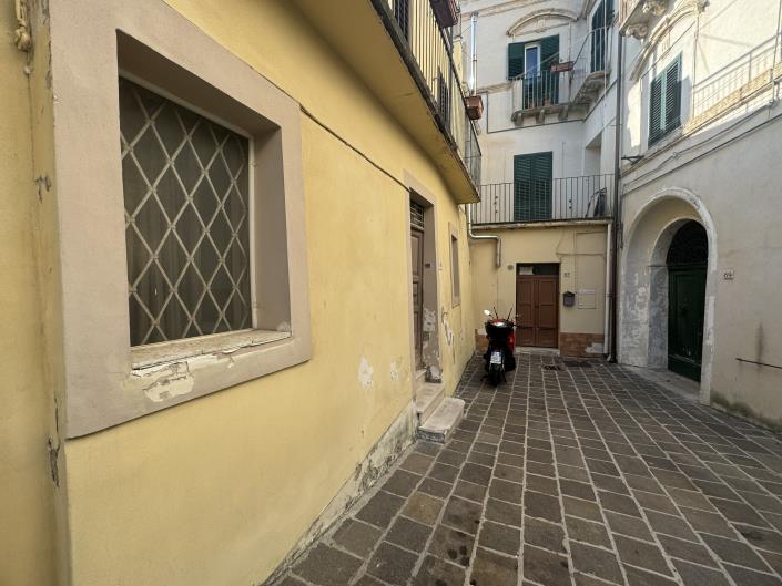 Image No.59-3 Bed Townhouse for sale