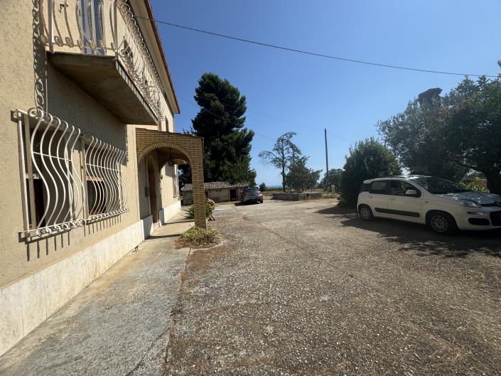 Image No.47-Villa / Détaché de 6 chambres à vendre à Rocca San Giovanni