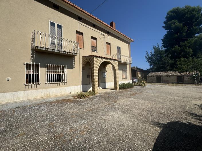 Image No.5-Villa / Détaché de 6 chambres à vendre à Rocca San Giovanni