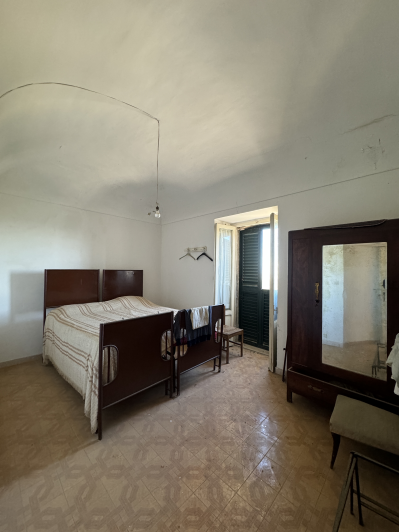 Image No.36-3 Bed House for sale