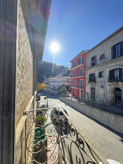 Image No.35-3 Bed House for sale