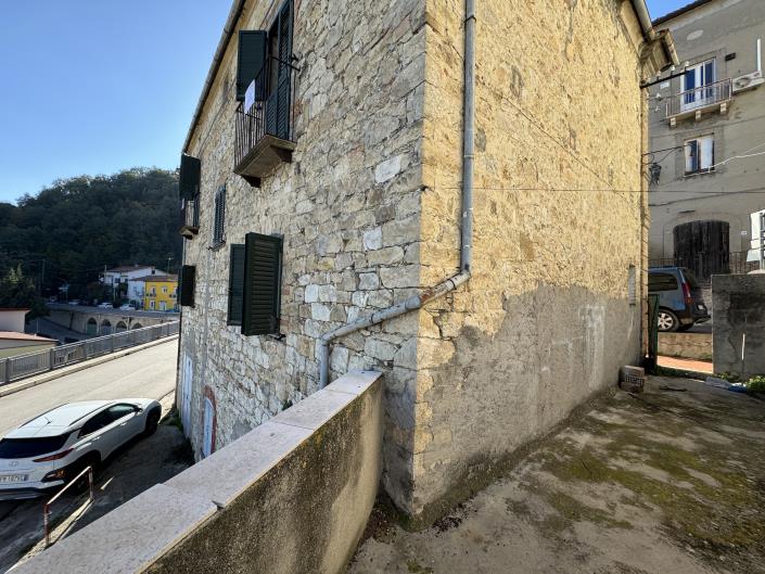 Image No.39-3 Bed House for sale