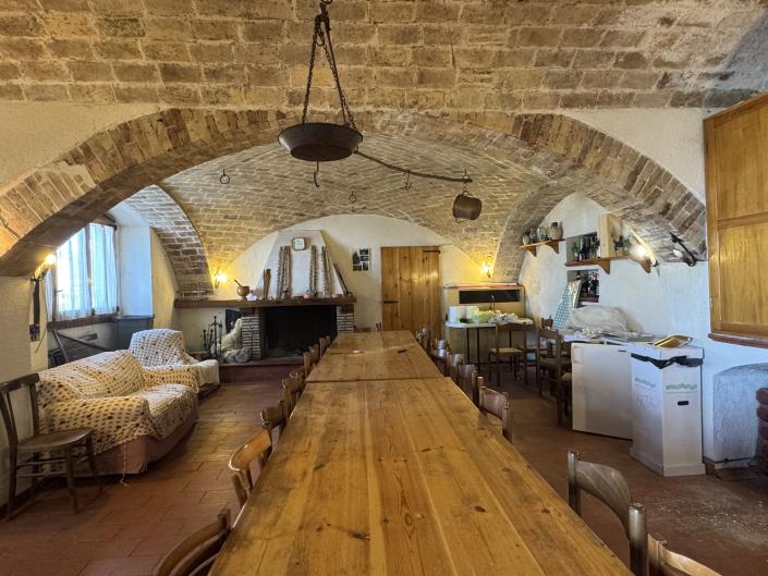 Image No.7-5 Bed Townhouse for sale