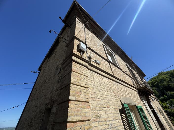 Image No.54-5 Bed Townhouse for sale