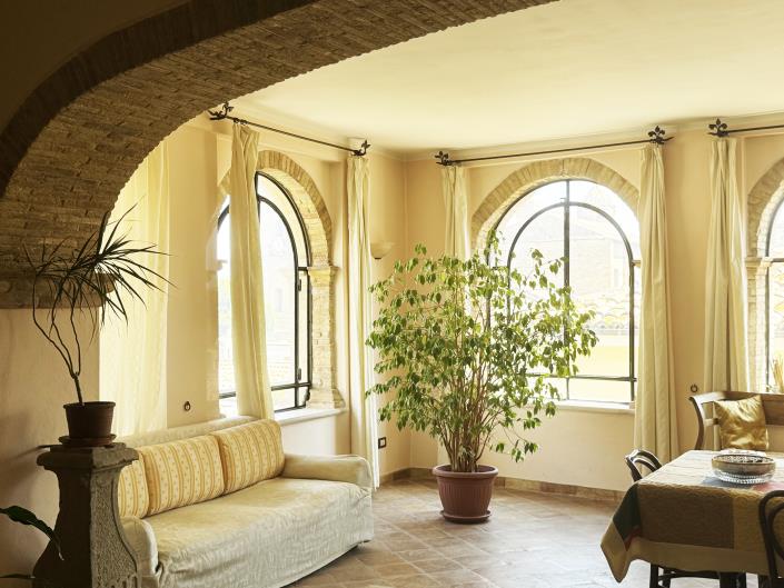 Image No.9-6 Bed Townhouse for sale