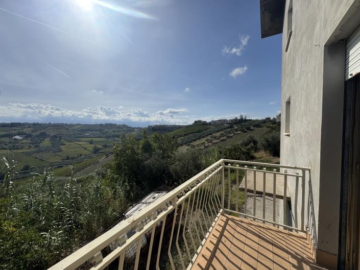 Image No.11-3 Bed House for sale