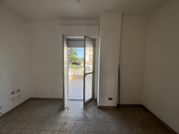 Image No.13-3 Bed House for sale