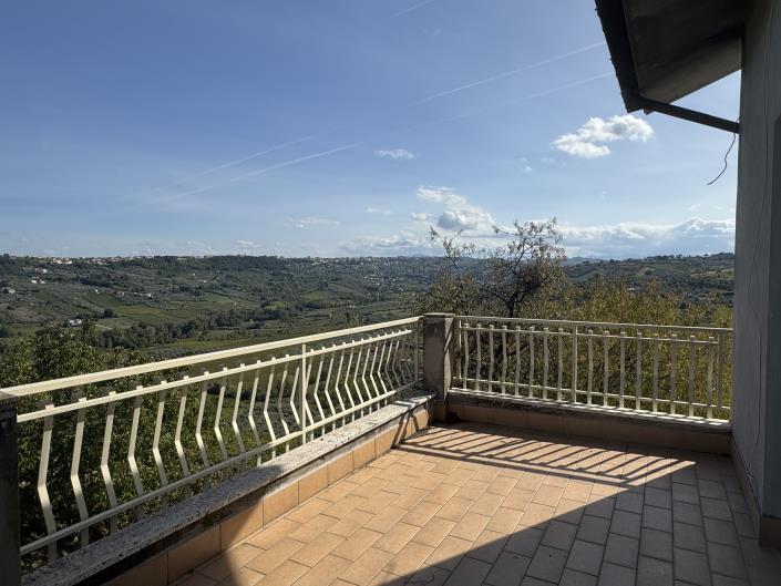 Image No.29-3 Bed House for sale