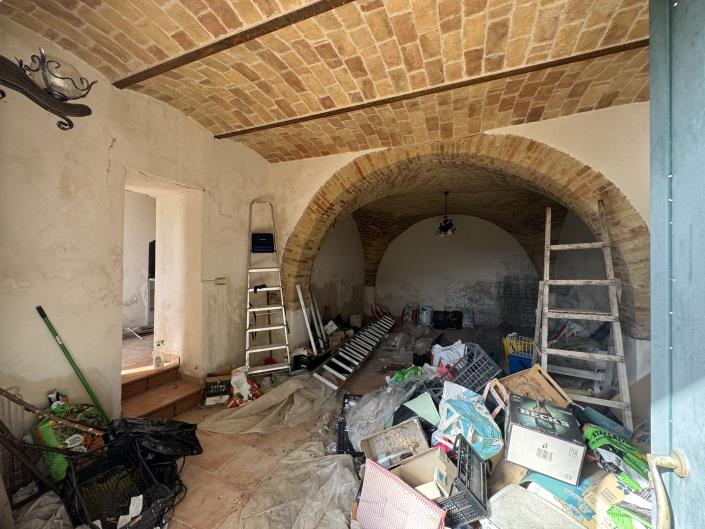 Image No.42-3 Bed House for sale