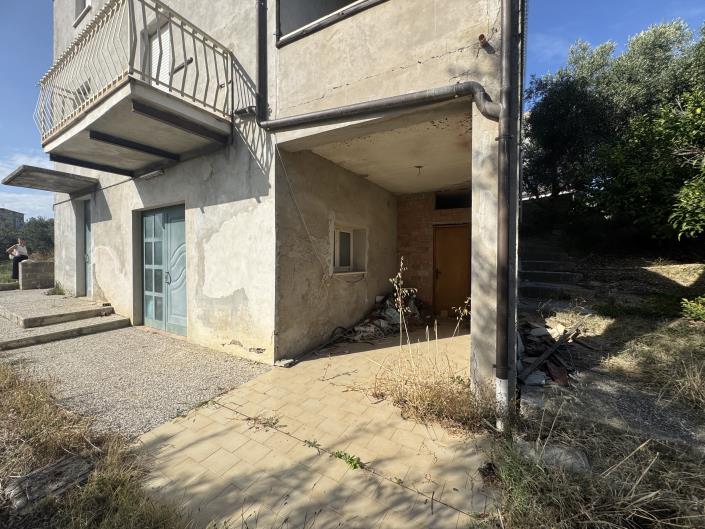 Image No.46-3 Bed House for sale