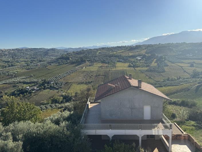 Image No.2-3 Bed House for sale