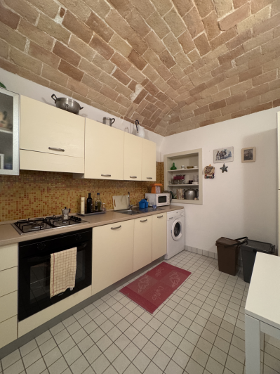 Image No.38-1 Bed Townhouse for sale