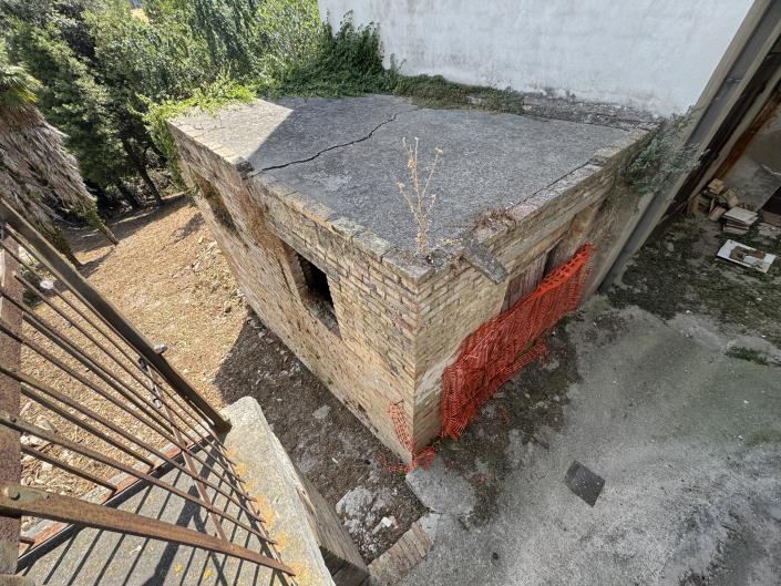 Image No.45-1 Bed Townhouse for sale