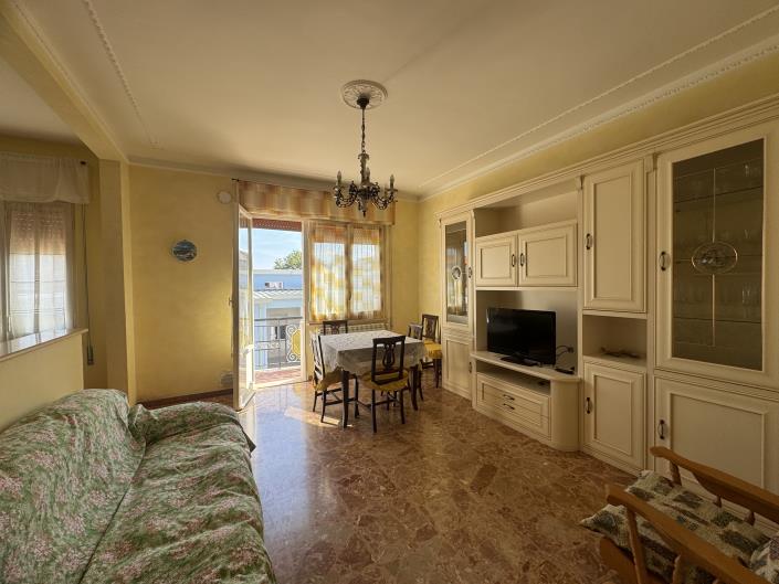 Image No.20-6 Bed Villa / Detached for sale