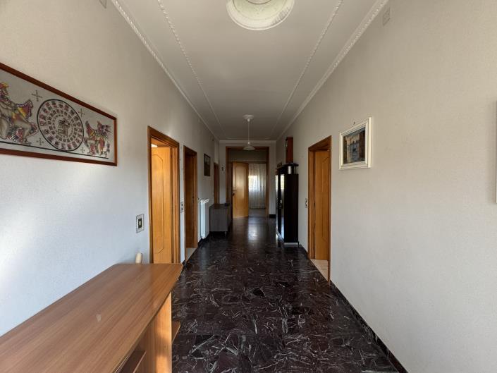 Image No.23-6 Bed Villa / Detached for sale