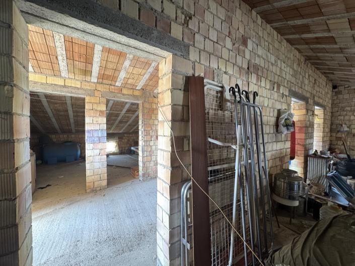 Image No.47-6 Bed Villa / Detached for sale