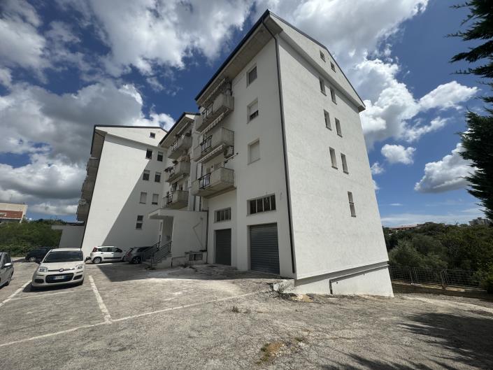 Image No.1-2 Bed Apartment for sale