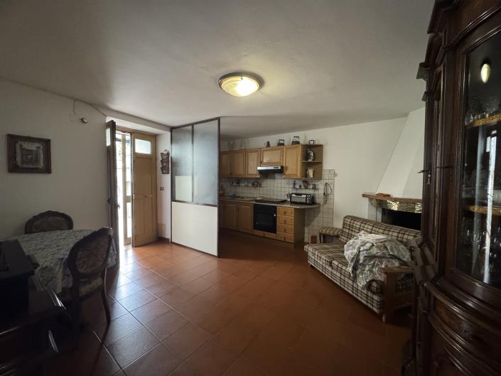 Image No.4-2 Bed Townhouse for sale