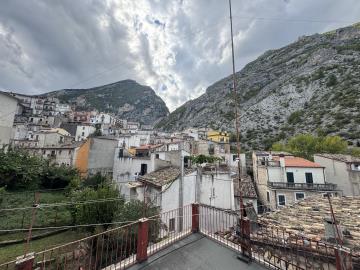 1 - Fara San Martino, Townhouse