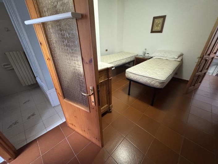 Image No.19-2 Bed Townhouse for sale