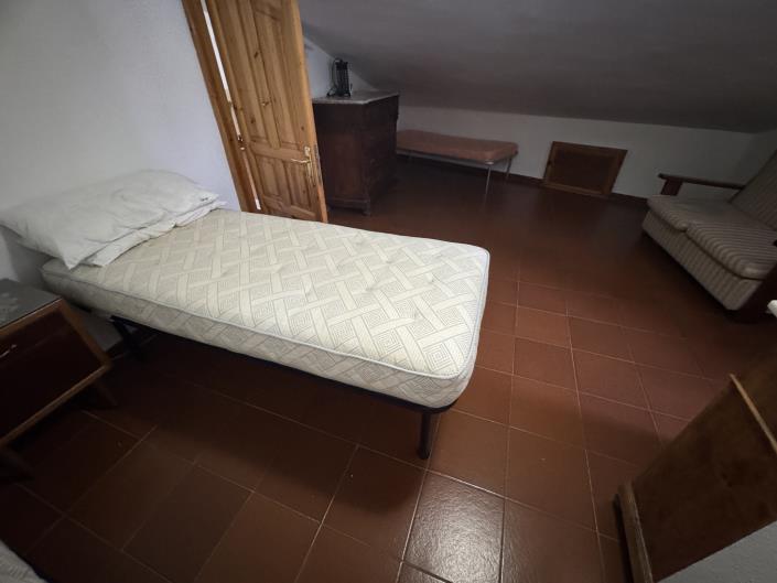 Image No.26-2 Bed Townhouse for sale