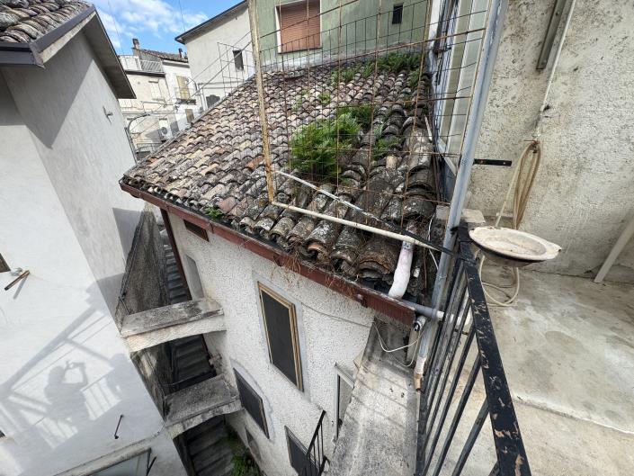 Image No.29-2 Bed Townhouse for sale