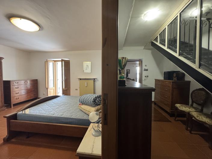 Image No.32-2 Bed Townhouse for sale