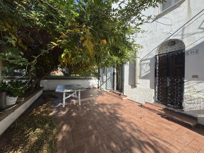 Image No.53-2 Bed Farmhouse for sale