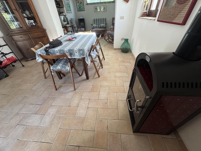 Image No.14-2 Bed Farmhouse for sale