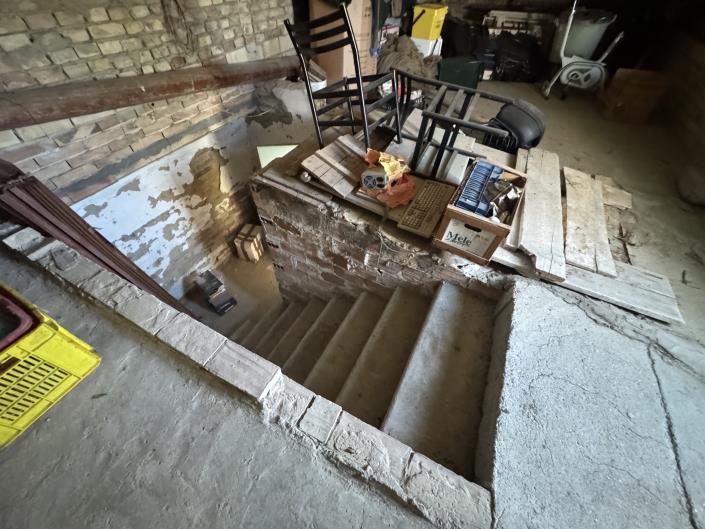 Image No.35-2 Bed Farmhouse for sale