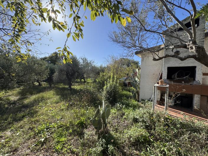 Image No.56-2 Bed Farmhouse for sale