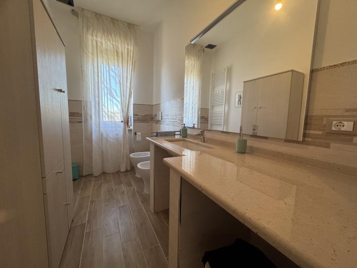 Image No.32-Villa / Detached for sale