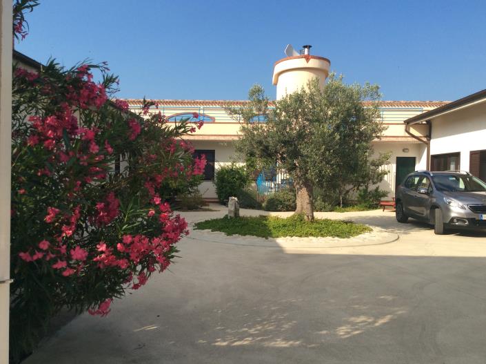 Image No.8-5 Bed Villa / Detached for sale