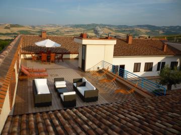 5 Bed Villa / Detached for sale