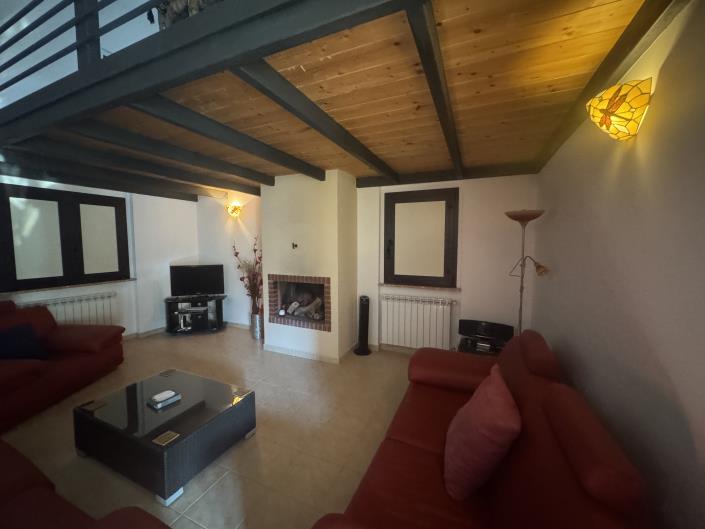 Image No.33-5 Bed Villa / Detached for sale