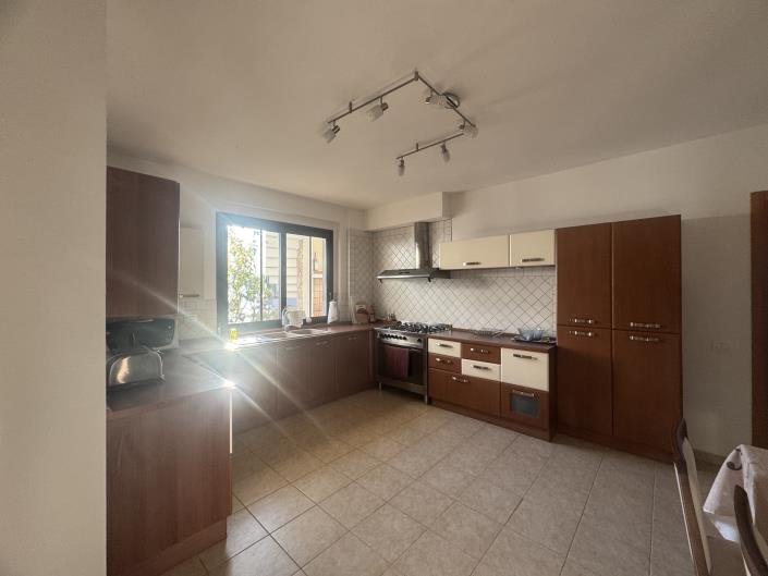 Image No.19-5 Bed Villa / Detached for sale