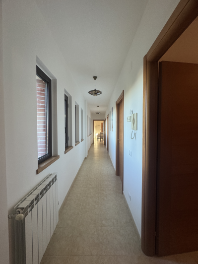 Image No.11-5 Bed Villa / Detached for sale