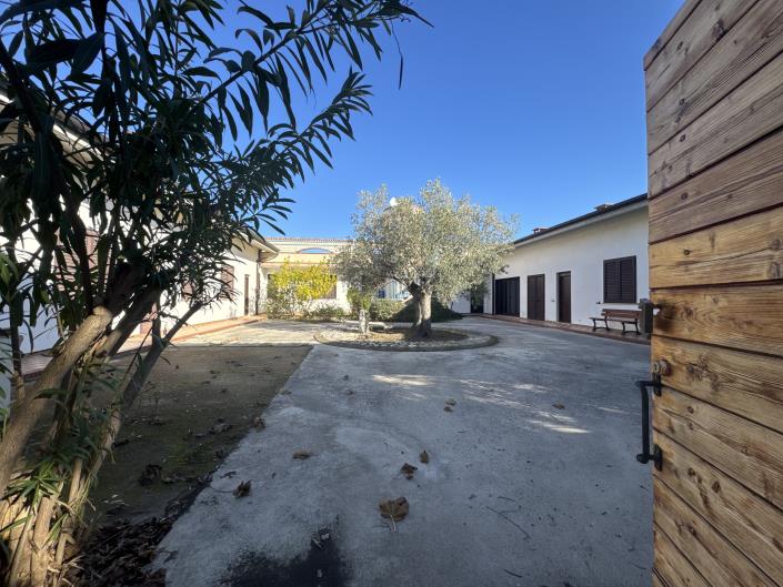 Image No.45-Villa / Détaché de 5 chambres à vendre à Chieti