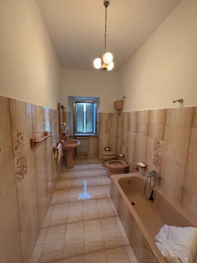 Image No.8-2 Bed Townhouse for sale