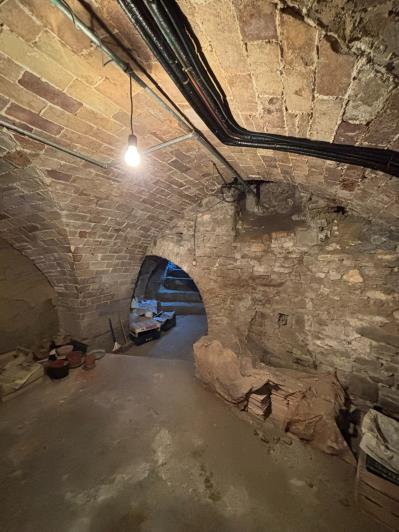 Image No.23-2 Bed Townhouse for sale