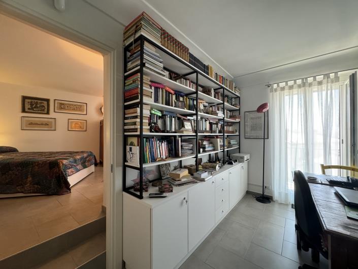 Image No.42-3 Bed Townhouse for sale