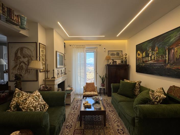 Image No.8-3 Bed Townhouse for sale