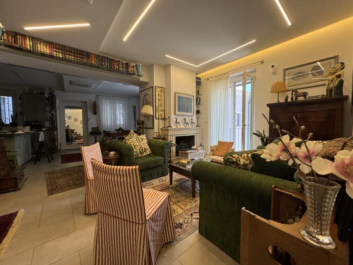 Image No.10-3 Bed Townhouse for sale