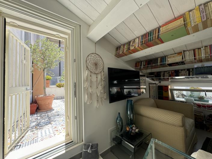 Image No.17-3 Bed Townhouse for sale