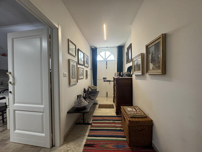 Image No.54-3 Bed Townhouse for sale