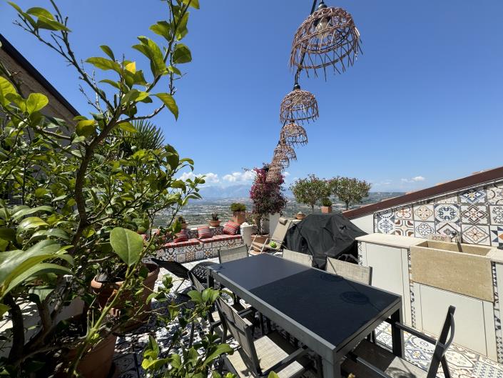 Image No.26-3 Bed Townhouse for sale