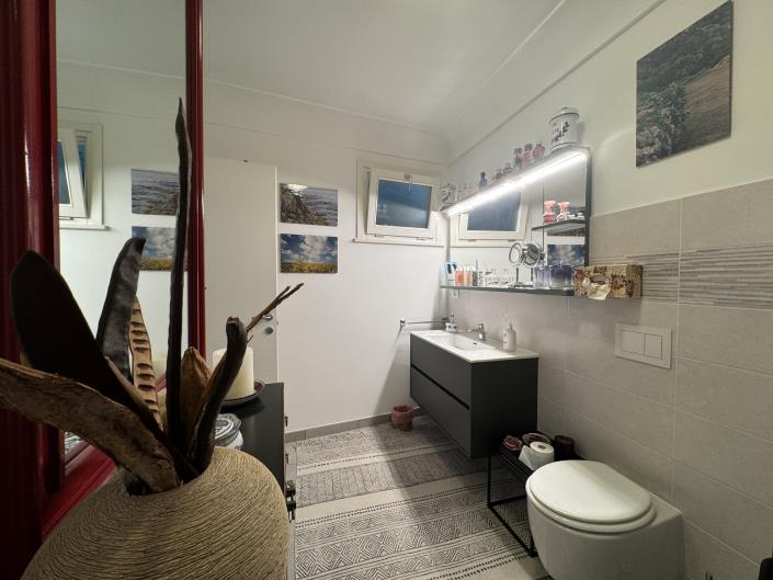 Image No.49-3 Bed Townhouse for sale