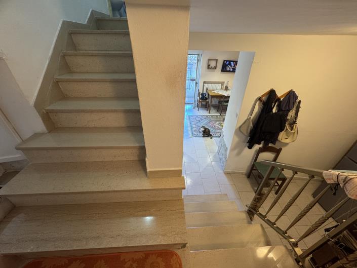 Image No.35-2 Bed Townhouse for sale